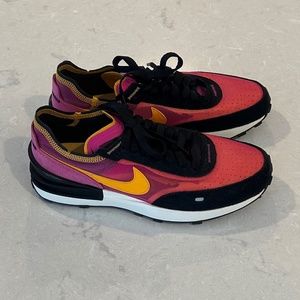 NWOT - Sz 6.5 - Nike Waffle One